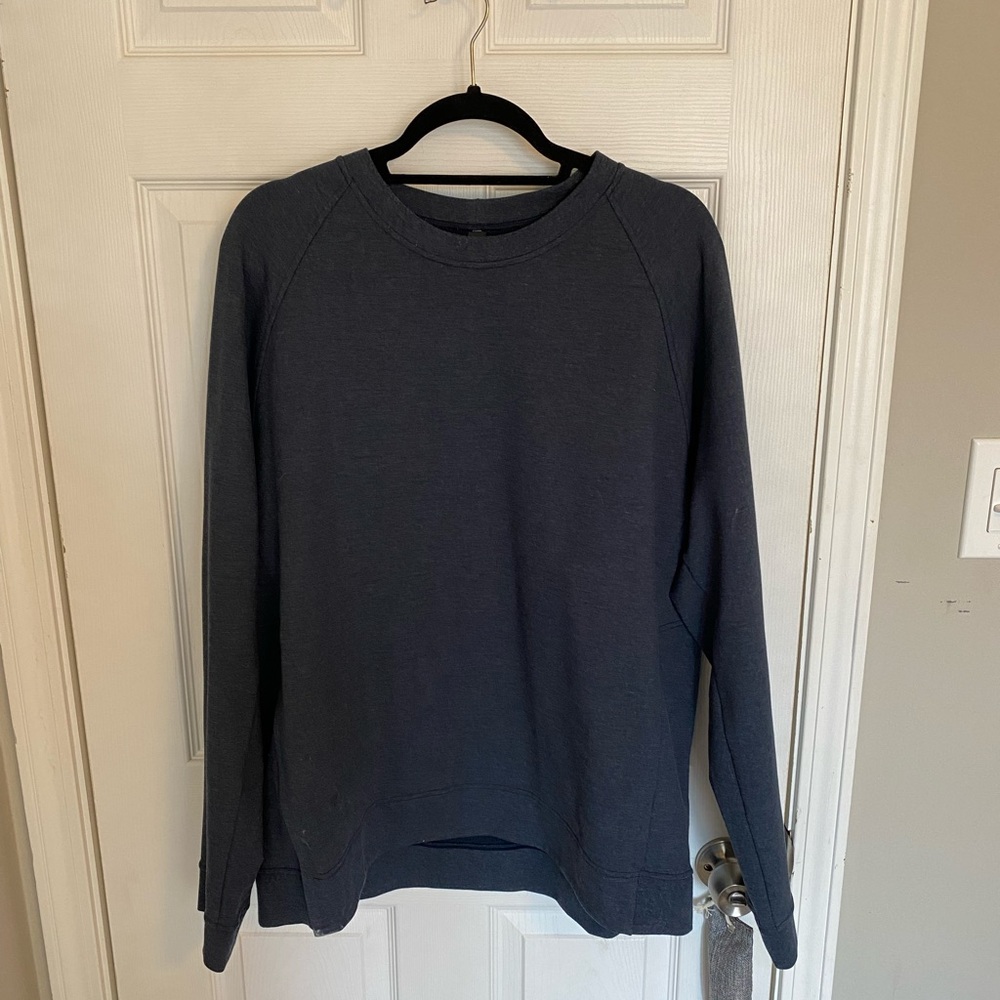 Lululemon Athletica City Sweat Crew long sleeve.  Navy. Size: XXL. Like new.